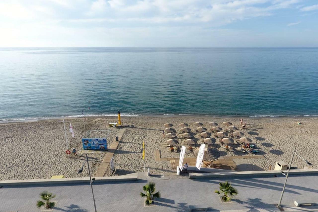 Beachfront Apartment Réthymnon Extérieur photo